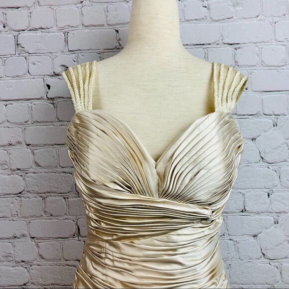 Terani Couture Ruched Champagne Cocktail Prom Dress 4 - Picture 2 of 11